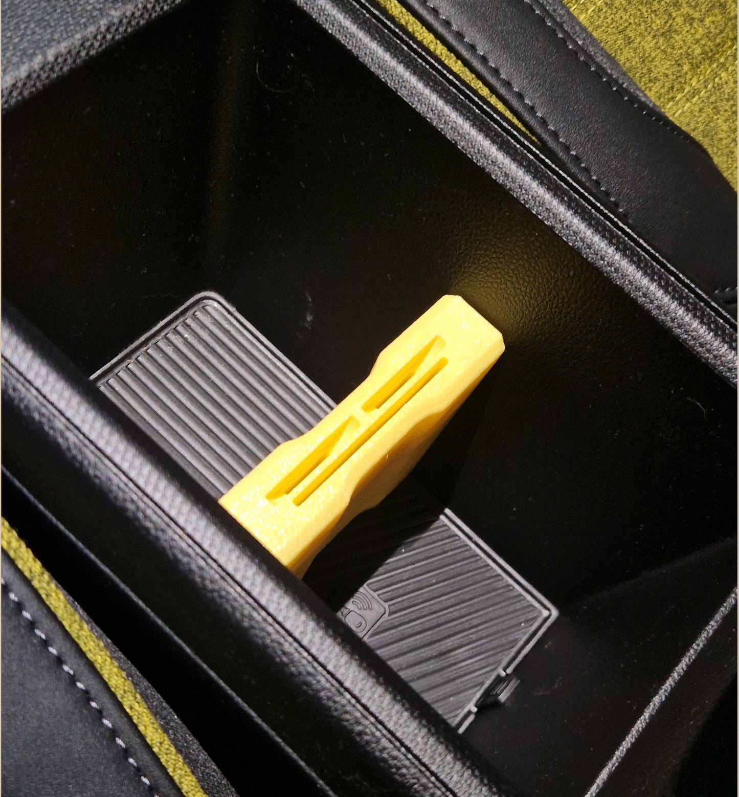 Central Console coin and card holder for Renault 4 & 5 E-Tech